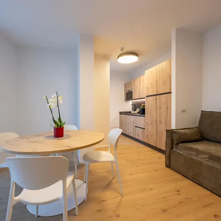 Garden Park Le Albere Quadrilocale Con Balcone Тренто